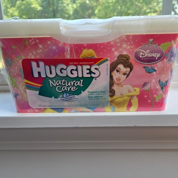 Huggies Baby Wipes Natural Care Sealed Pop Up Disney Princess Belle, Aurora, - Picture 1 of 8